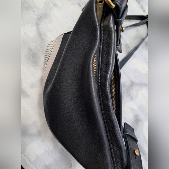 Fossil Leather Colorblock Crossbody Bag - Picture 5 of 12